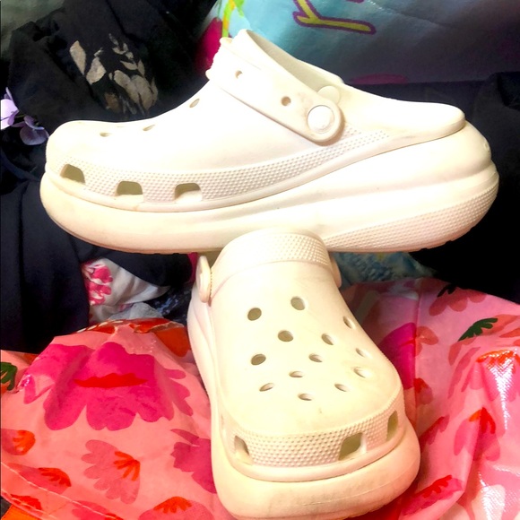 CROCS Platform … men’s 7 Women’s 9 - Picture 1 of 7